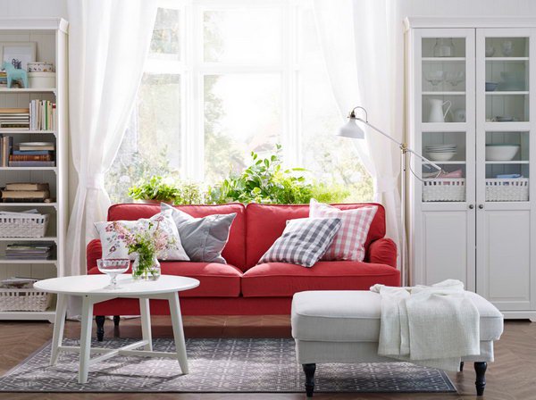 Nên mua sofa gỗ hay sofa nệm cho phòng khách gia đình
