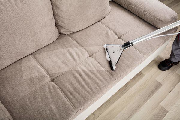 Làm thế nào để loại bỏ mạt bụi trên ghế sofa của bạn
