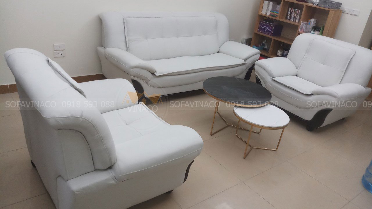 Bộ ghế sofa đã được bọc xong tại Long Biên, Hà Nội