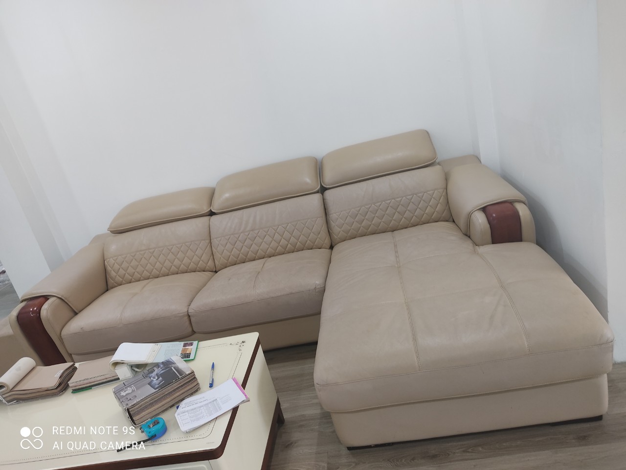 Bộ ghế sofa có diện mạo ban đầu của khách hàng tại Phạm Ngũ Lão, Quận 1