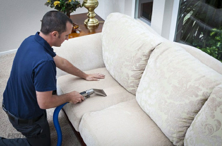 Mách bạn mẹo làm sạch cho từng loại sofa 