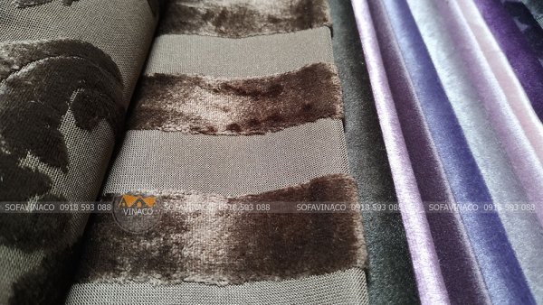 Nên lựa chọn chất liệu vải nào để bọc ghế sofa cho phòng khách gia đình