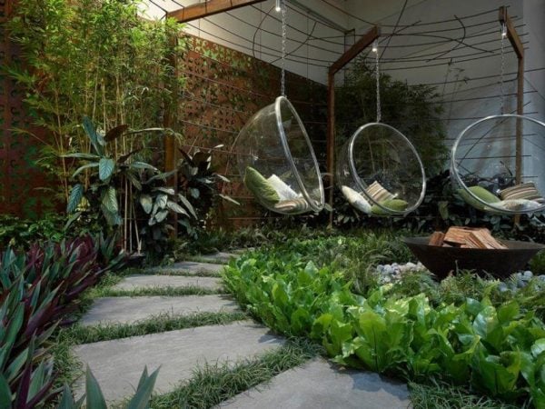 Mùa hè sắp đến: Cải tạo khu vườn của bạn với ghế bọc ngoài trời