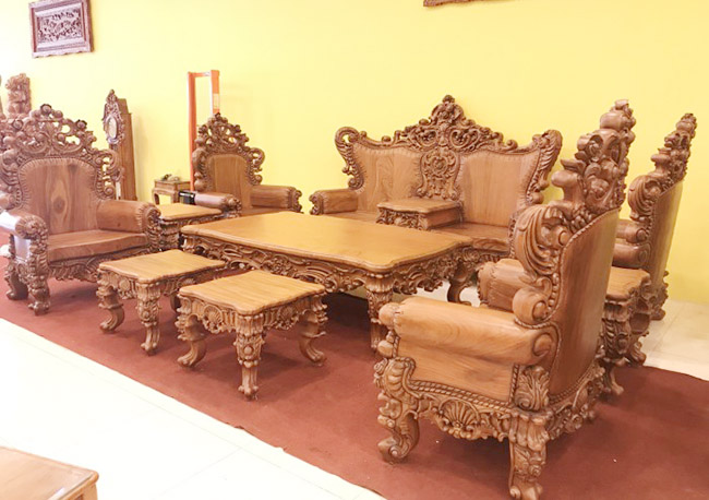 Bộ đệm ghế gỗ cổ nhà Bác Lợi ở Thiên Đức Yên Viên Gia Lâm