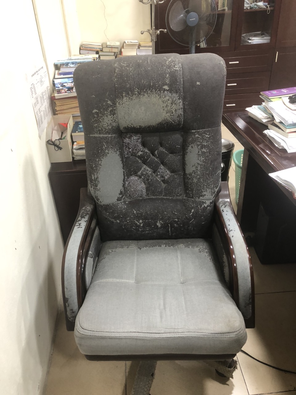 Vải Polyester Bọc Ghế Văn Phòng Có Bền Không?