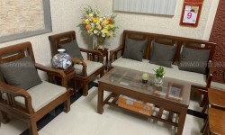 Bàn giao đệm ghế gỗ cho khách hàng tại Bình Định