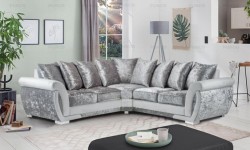 Cách làm sạch mọi loại chất liệu bọc ghế sofa đơn giản
