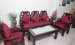 Đệm ghế giả cổ đỏ đô cho khách tại Hoàng Mai, Hà Nội