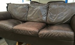 Ghế sofa hỏng mút, kêu cót két: Tự sửa được không?